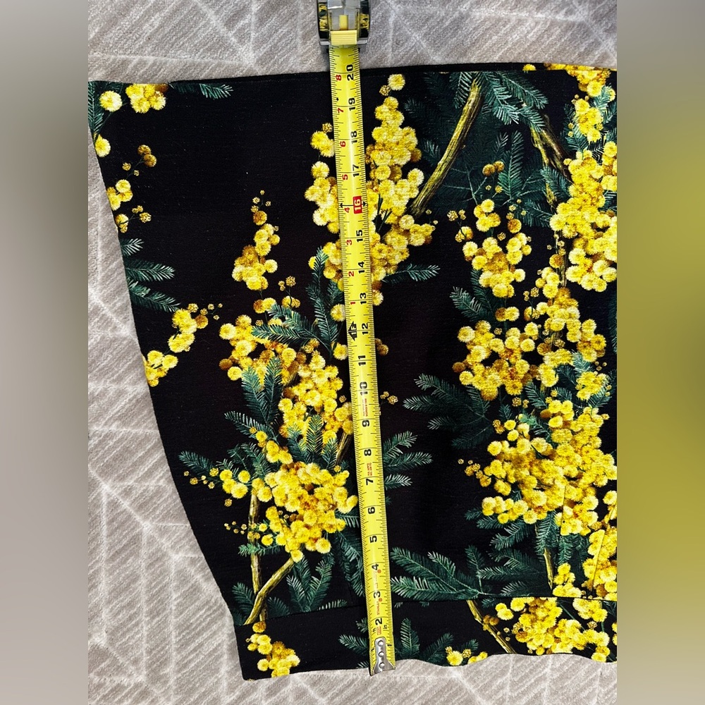 Dolce & Gabbana  Black & Yellow Floral Acacia Mimosa Print Crepe Skirt size 46 L - Picture 6 of 12